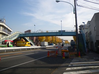 環八通り 多摩川一丁目歩道橋手前で右折